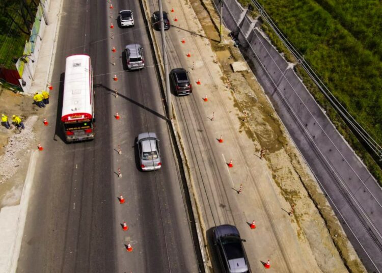 Ampliación de carretera al Puerto de La Libertad refleja un 80 de