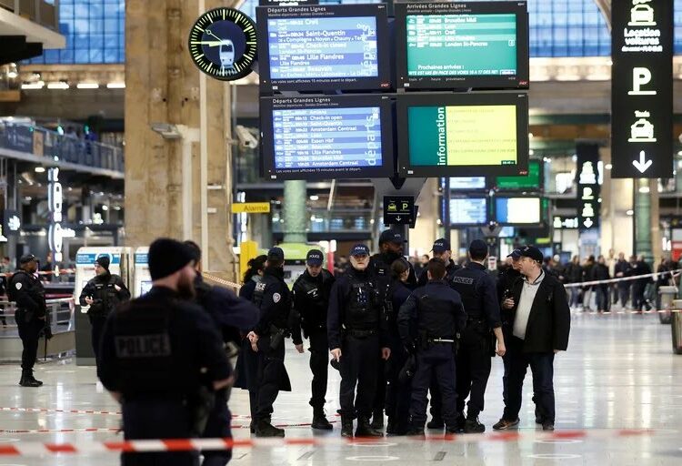 Al menos seis heridos en un ataque con arma blanca en una estación de