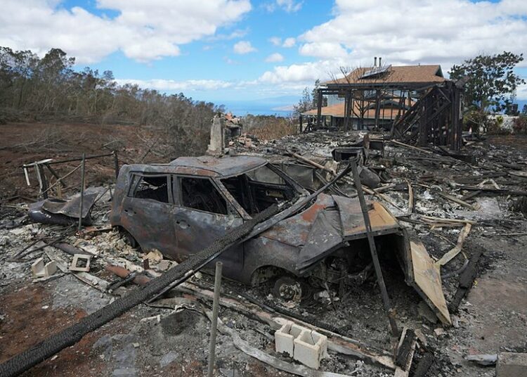 Cifra de muertos en Maui aumenta a 99 y pudiera duplicarse aseguró el