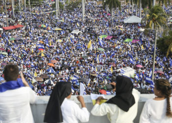 Miles de nicaragüenses marchan contra Ortega