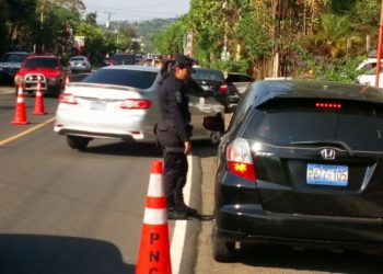 PNC realiza control antidoping y deja varios detenidos