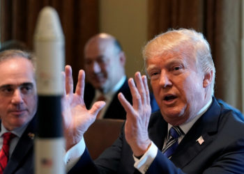 Trump: «La NASA ha vuelto y Marte nos está esperando»