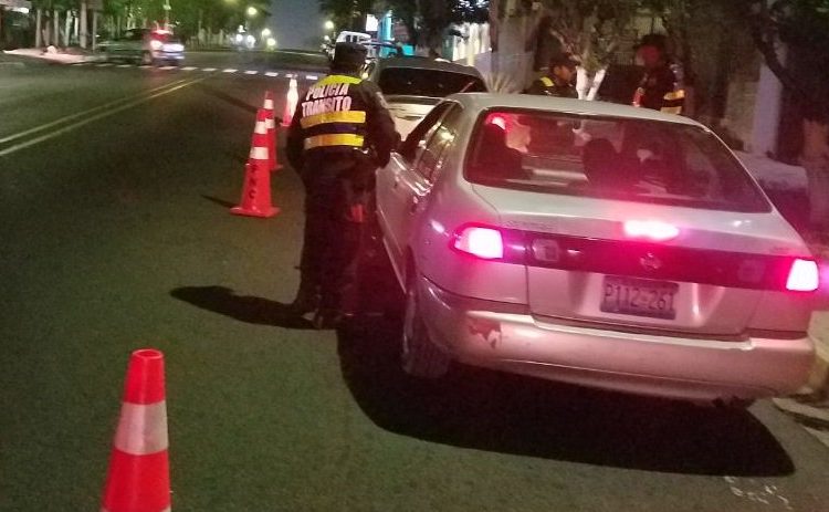 Treinta detenidos por conducción peligrosa durante el fin de semana