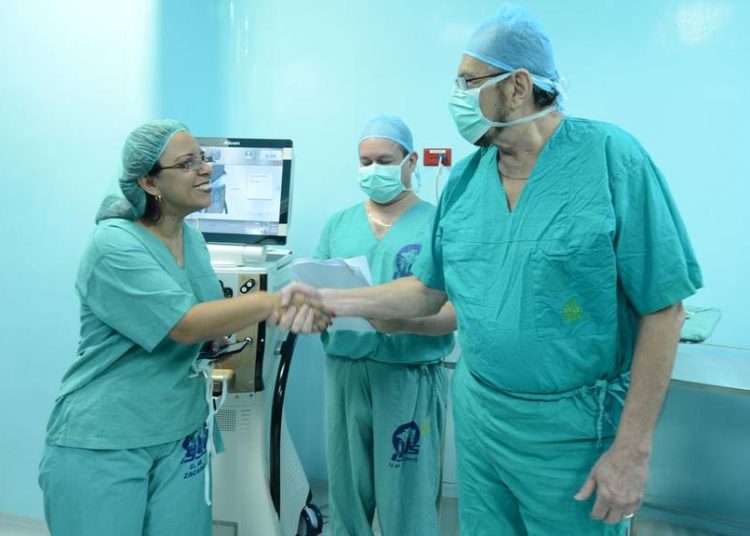 ISSS busca contratar médicos en estas especialidades