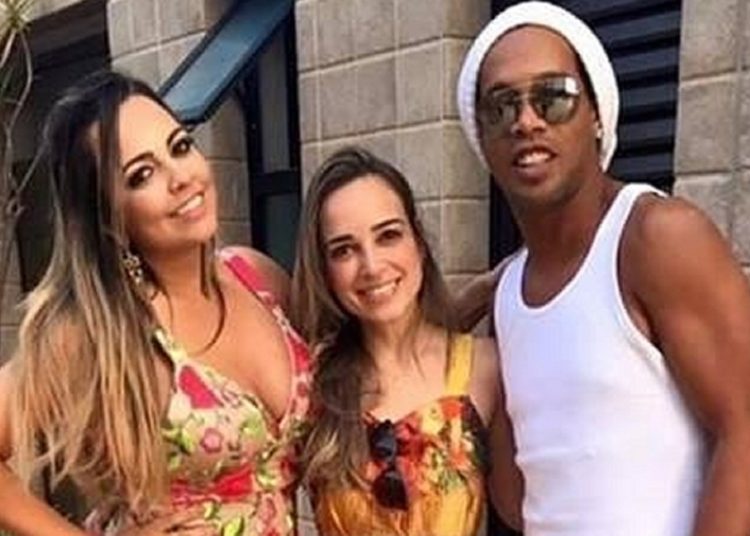 Ronaldinho se casará con dos mujeres