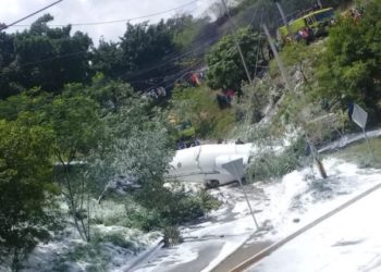 Avión se accidenta en aeropuerto de Honduras