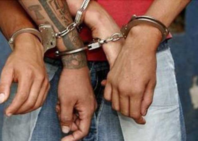 PNC captura dos pandilleros por privación de libertad