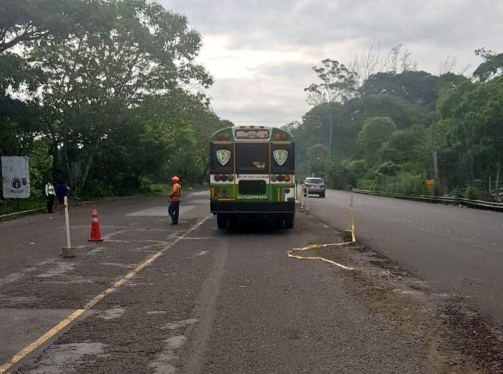 Motorista de la 205 atropella a una mujer en Armenia