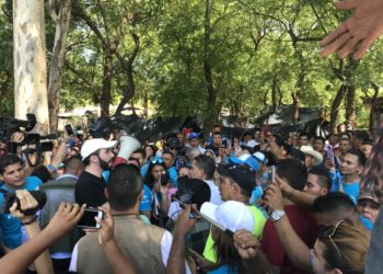 Nuevas Ideas entrega víveres para afectados del enjambre sísmico