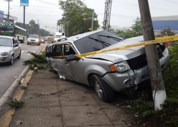 Cuatro personas en estado de ebriedad se accidentan en la carretera Panamericana
