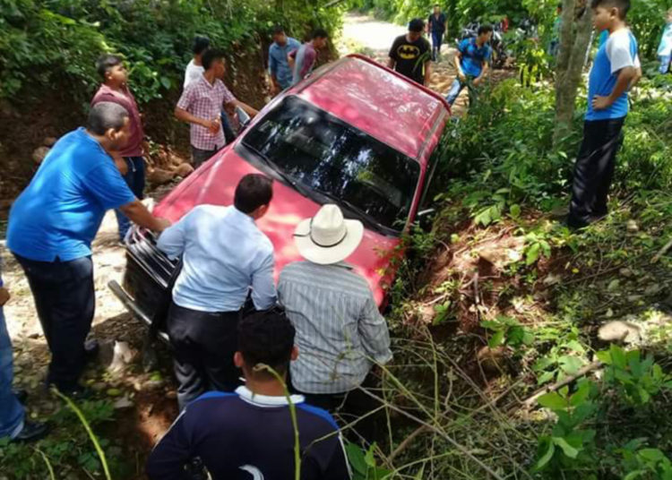 Diputado de GANA resulta ileso en accidente de tránsito en Ilobasco