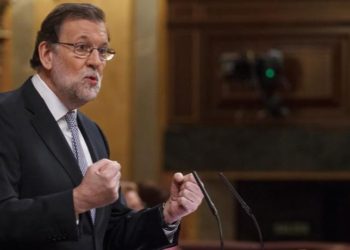 Parlamentarios reúnen votos suficientes para sacar al presidente del Gobierno español Mariano Rajoy