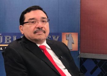 Medardo González: «El límite de nuestras alianzas es que no puede ser con ARENA»