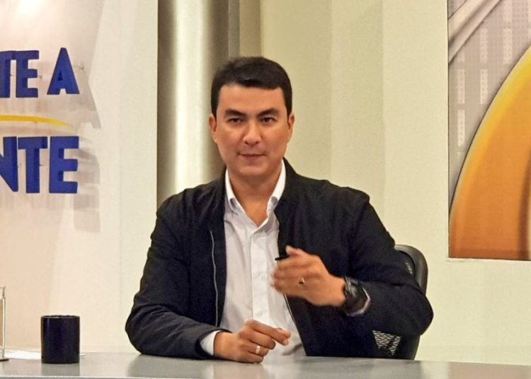 Miguel Pereira en desacuerdo con construcción del nuevo edificio de la Asamblea