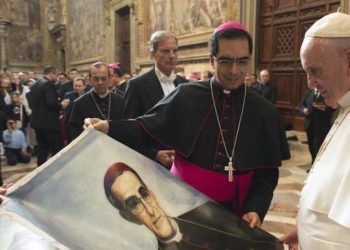 Papa Francisco anunciará este mes cuándo y dónde será proclamado santo monseñor Romero