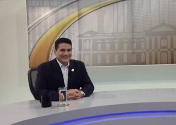 d’Aubuisson: «A mí no me va a temblar el pulso y no me van a estar sometiendo babosos que están dedicados a ilícitos»