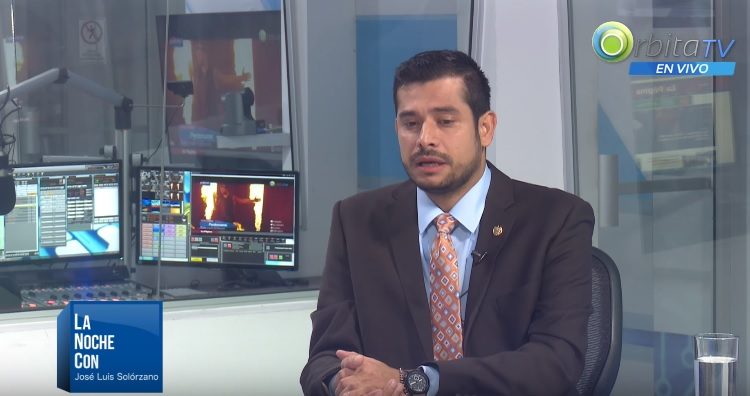 Ministro de Hacienda señala que alcaldías administran mal el FODES