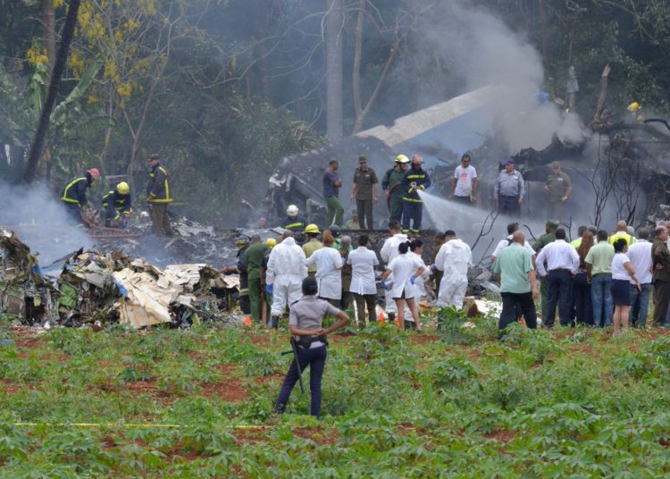 (Video) Se desploma avión en La Habana: 102 muertos y 3 sobrevivientes