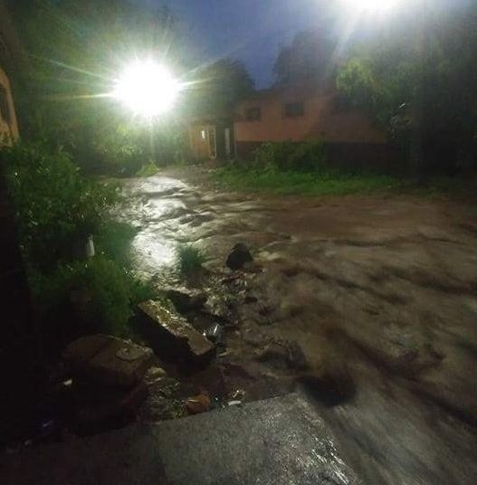 Tormentas del fin de semana hace colapsar las tuberías de aguas lluvias de Usulután