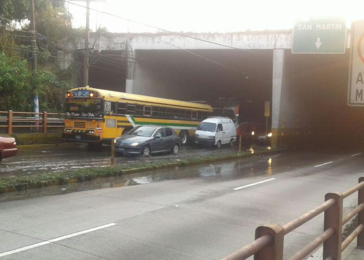 Lunes será cerrado uno de los carriles que de Cárcel de Mujeres conduce al desvío de Ilopango