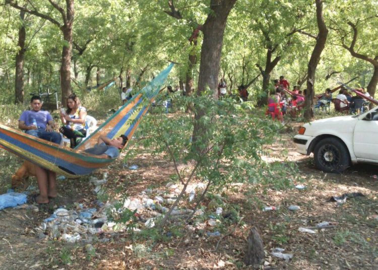 (Imágenes) En Chirilagua e Intipucá se vive al aire libre