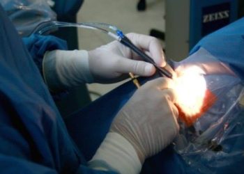 El Salvador y Venezuela reactivan programa Misión Milagro