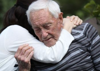 Científico australiano de 104 años logra suicidio asistido en Suiza