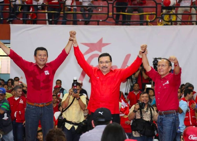 Militantes del FMLN deciden hoy entre Hugo Martínez y Gerson Martínez