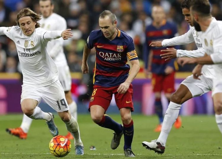 El Clásico podría cerrar una brillante etapa de Iniesta