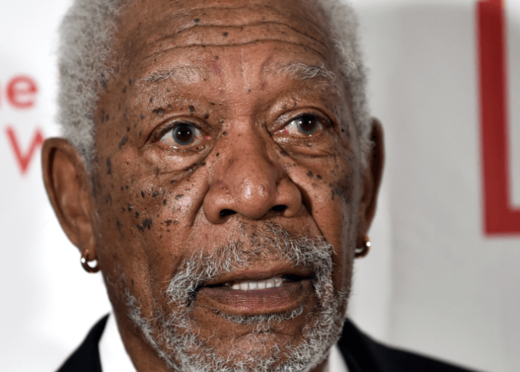 Morgan Freeman: Un cumplido no es una agresión sexual