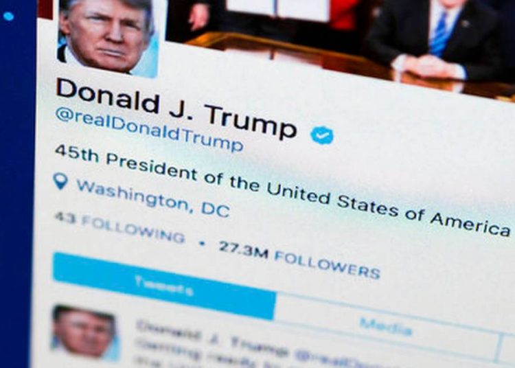 Jueza falla que Donald Trump no puede bloquear a sus críticos de Twitter