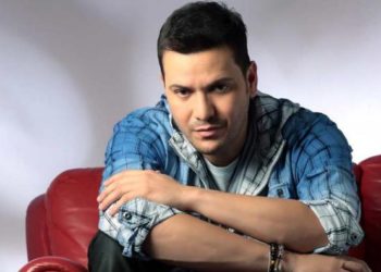 Victor Manuelle se disculpa por su canción que elogia a Pablo Escobar y al machismo