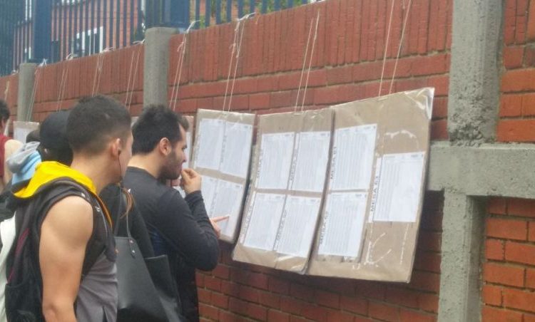 Según The Guardian la polarización en las elecciones crea temor sobre paz en Colombia