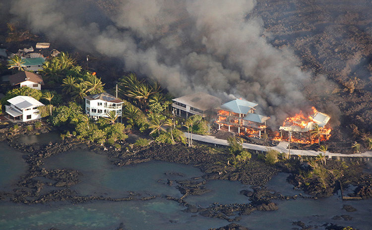 Así consume la lava vecindarios enteros en Hawaii