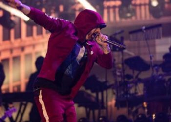 Sonidos parecidos a disparos causan pánico durante un concierto de Eminem