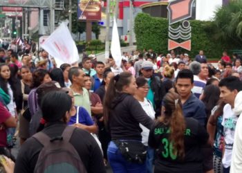 ASTRAM realiza «lucha de calles» por supuestas amenazas de Salume contra Rolando Castro