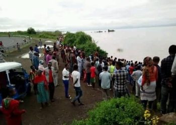 Cocodrilo devora a pastor durante bautismo masivo en lago de Etiopía
