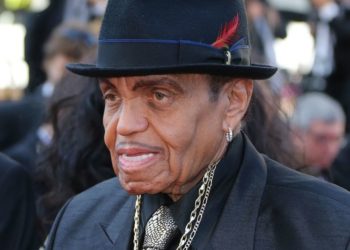 El padre de Michael Jackson está grave de salud