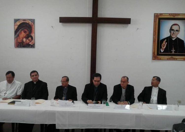 ANEP contra «todo el mundo» por el agua potable