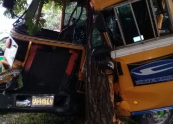 Quince lesionados deja accidente de tránsito en la carretera a Santa Ana