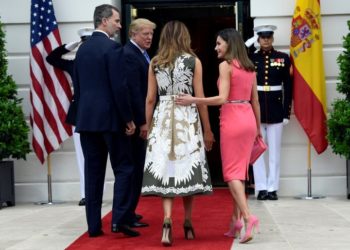 Duelo de estilos en la Casa Blanca: La Reina Letizia vs. Melania Trump
