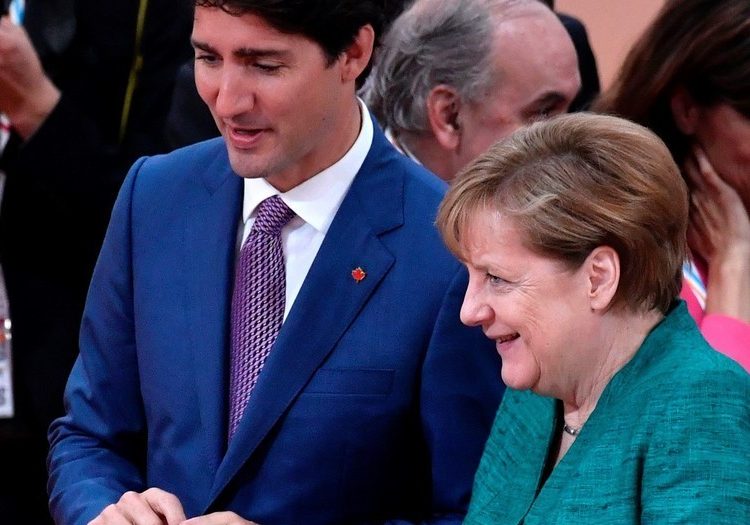 Varios países revisan sus himnos para quitarles frases «machistas»