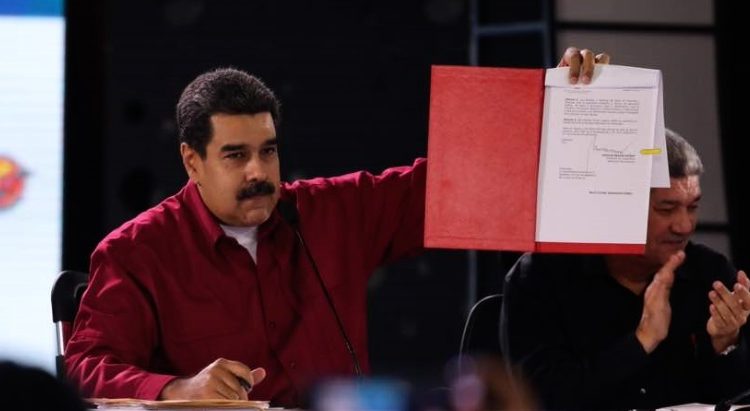 Nicolás Maduro aumenta en 103 % el salario mínimo en Venezuela