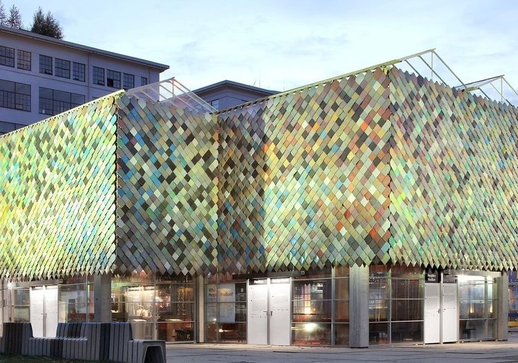 Este es un edificio para desarmar y volver a usar