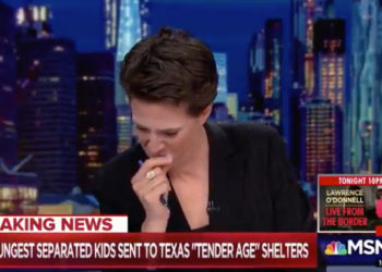 Una presentadora rompe en llanto al informar sobre los niños inmigrantes en EE.UU.