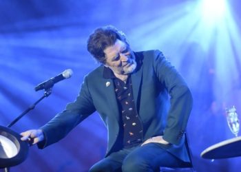 Joaquín Sabina se quedó «mudo» en la mitad de un show y tuvo que suspenderlo