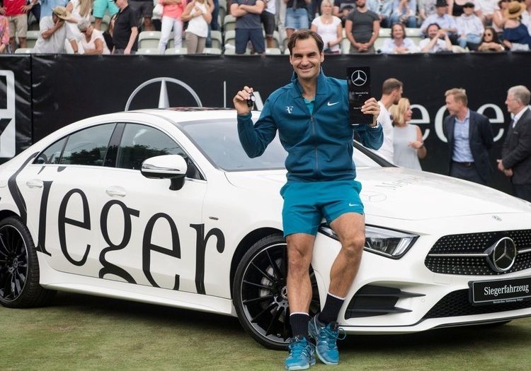 Roger Federer se coronó en Stuttgart y vuelve a estar en lo más alto