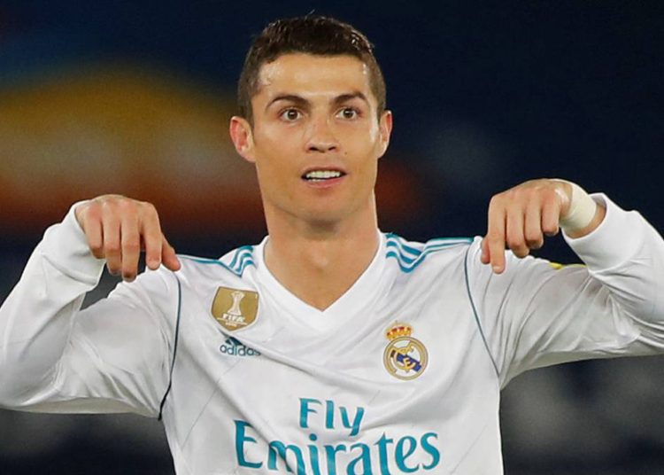 Alcalde Ernesto Muyshondt presume detalle de Cristiano Ronaldo