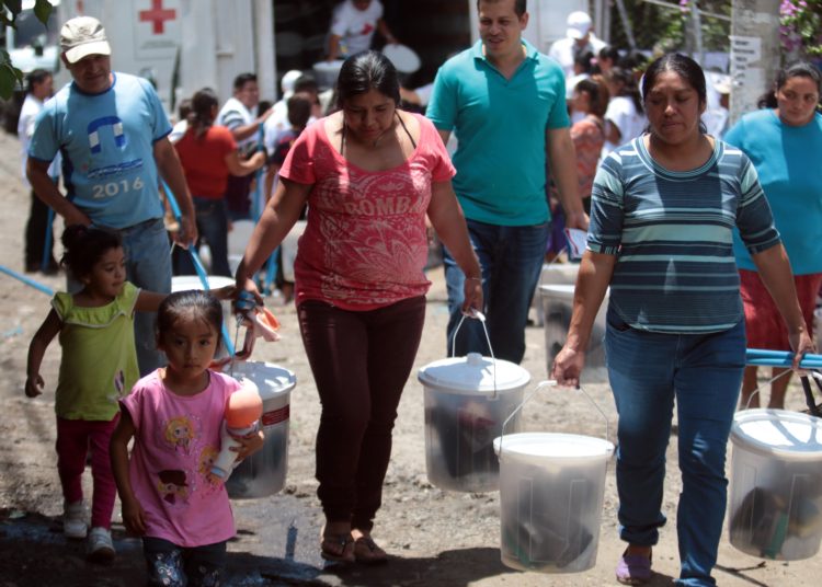 Cruz Roja combate el Zika en varios puntos de El Salador