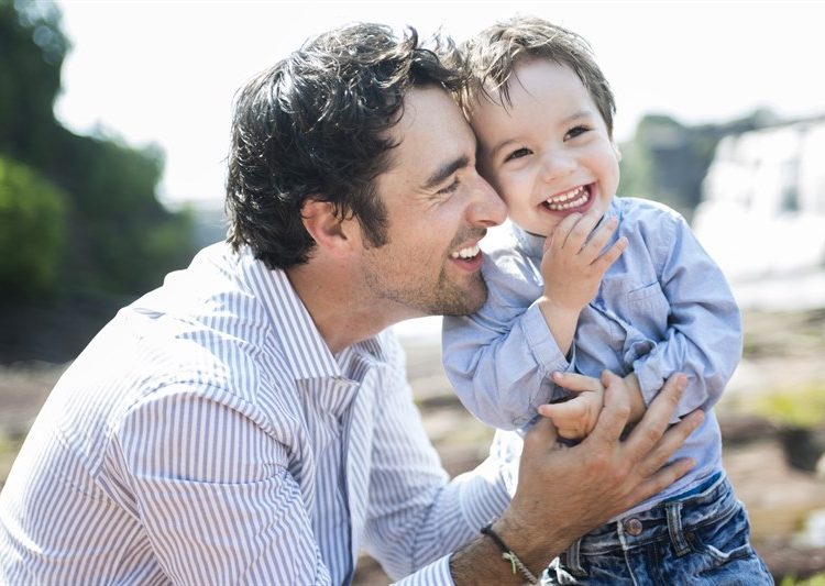 ¿Por qué gastamos menos para el Día del Padre que para el Día de la Madre?
